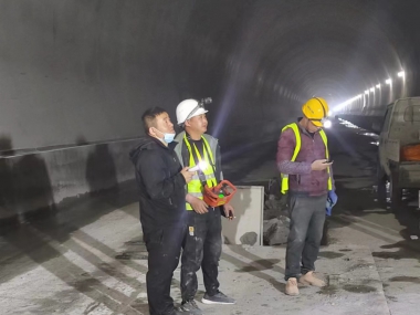 欧凯助力浙江台州某隧道切割施工项目，一对一现场教学。